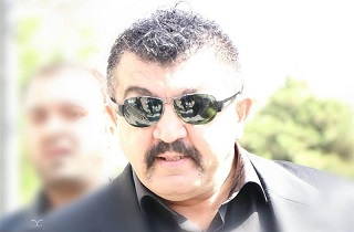 بادیگارد معروف ایرانی و همسرش در رستوران +عکس