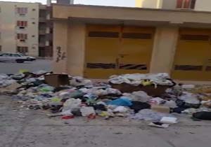 دپوی زباله در معابر مسکن مهر بندرلنگه + فیلم