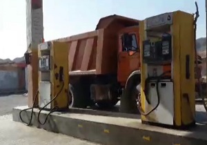 کمبود گازوئیل در جایگاه سوخت رباط سفید + فیلم