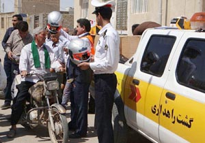 برگزاری رزمایش موتورسواران قانونمند در پلدختر