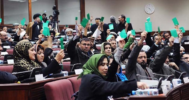 مجس افغانستان اخذ مالیات محصولات مخابراتی را نعلیق کرد