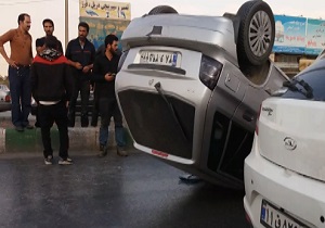 واژگونی خودرو در بزرگراه سنتو + فیلم