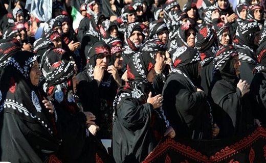از خواندن چایینه تا پخت هریسه در ایلام