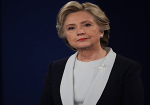 هیلاری کلینتون: زنانی که از ترامپ حمایت می‌کنند، به خود توهین کرده‌اند!