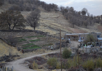 اجرا نشدن طرح هادی در روستای فیروز آباد موجب نارضایتی مردم شده است