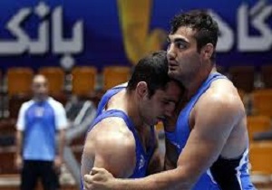 کشتی گیر فرنگی کار سنندجی راهی رقابت های داخل سالن آسیا شد