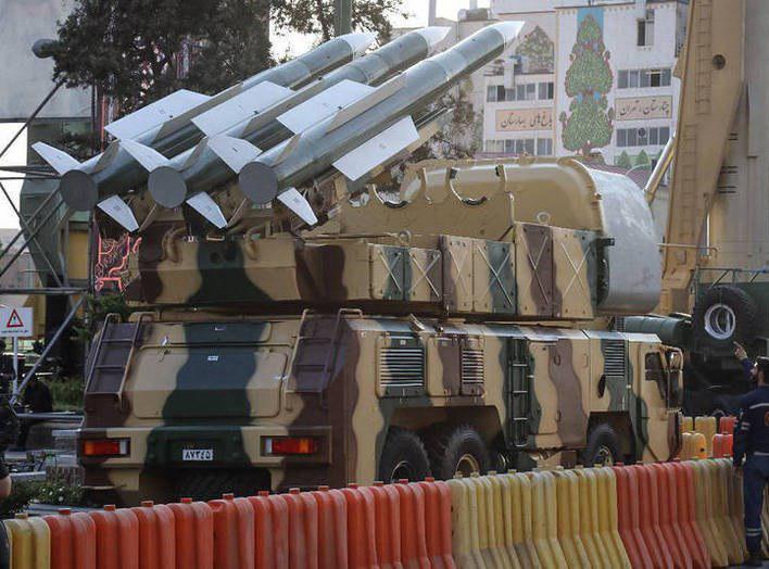 سلفی&zwnj;های مقتدرانه با s300 در قلب پایتخت + تصاویر