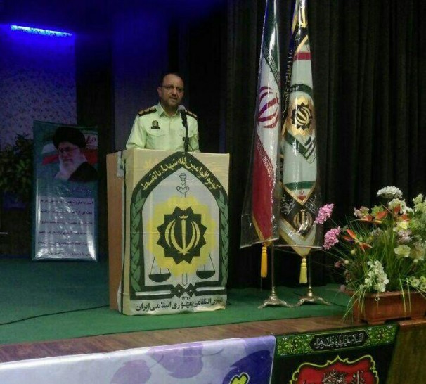 مراسم معارفه فرمانده جدید انتظامی مهاباد با حضور جمعی از مسئولان برگزار شد