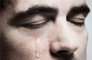 مزایای حيرت انگيز گریه کردن برای سلامتی/ گاهی خوب است کمی اشک بریزیم!
