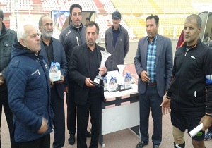 قهرمانی تیم فوتبال محمودآباد مازندران در یادواره مرحوم هوشنگ چمن آرا