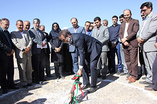 کلنگ احداث ناحیه صنعتی در بافران نائین زده شد