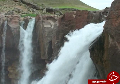 آبشار افرینه، آبشار شگفت انگیز در شهرستان خرم آباد/ آبشاری در مرز بین استان&zwnj;های لرستان و خوزستان + تصاویر