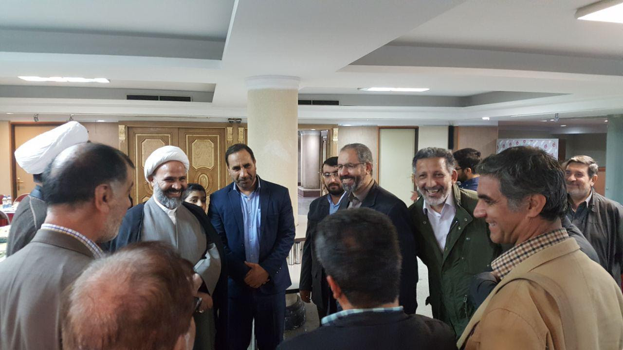 اعضای کمیسیون فرهنگی مجلس به همراه محمدرضا باهنر در حوزه هنری حاضر شدند