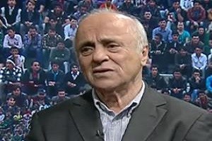 مصطفوی: ترامپ فردی بی سواد و گاوچران است