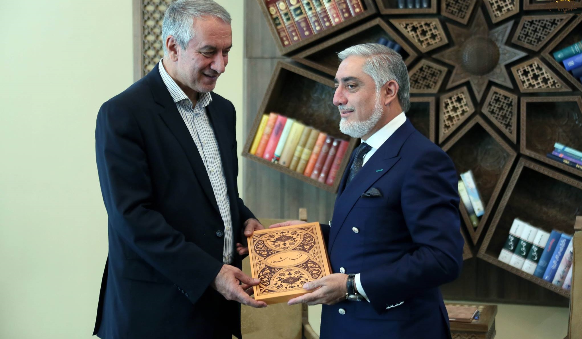 علی کفاشیان با رئیس اجرائی دولت افغانستان دیدار کرد + تصاویر