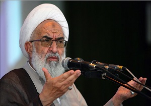 تمام توطئه های دشمنان به خاطر بصیرت مردم  نقش بر آب شد