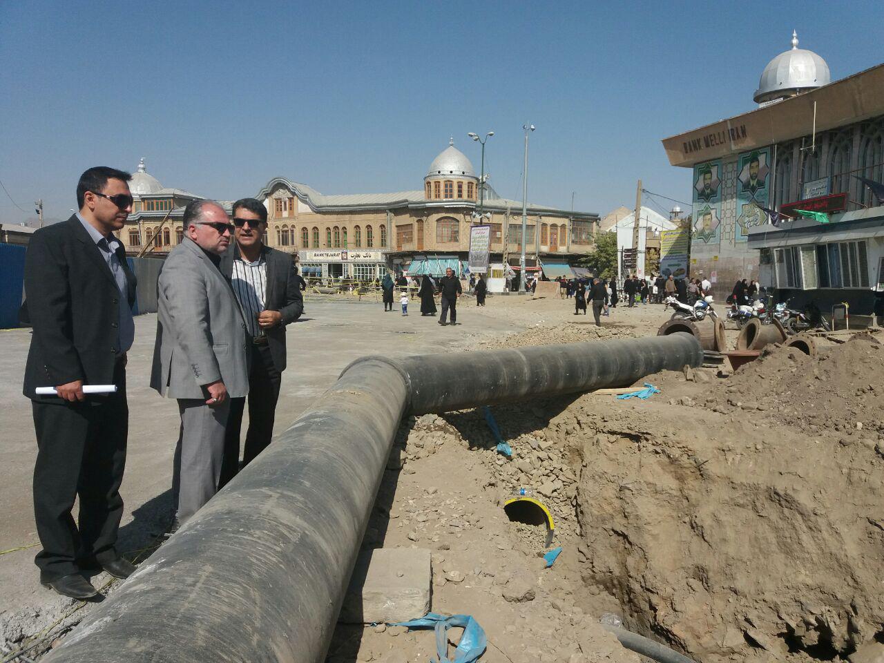 انجام سه کیلومتر شبکه آب وفاضلاب درمیدان امام و خیابان اکباتان