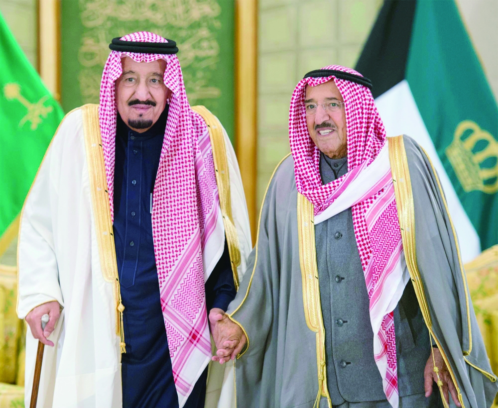 حل بحران قطر محور سفر امیر کویت به عربستان