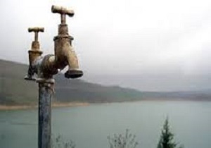 قطع آب روی اهالی منطقه به دلیل بدهی! + فیلم