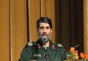 تضعیف باورها واعتقادات مردم  از اهداف دشمنان است