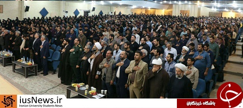 اقدام تامل&zwnj;برانگیز یک نماینده مجلس در حضور خانواده شهید حججی +تصاویر