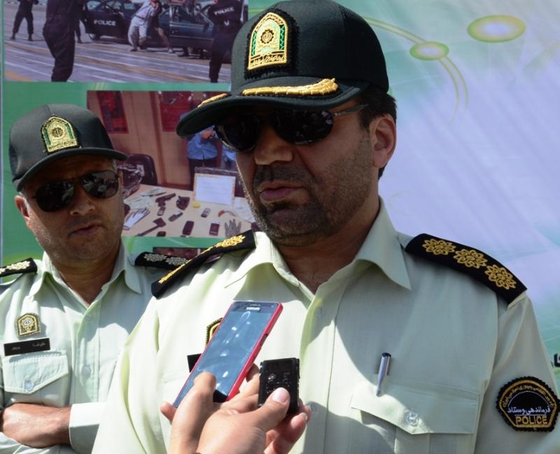 پلیس عنبرآباد آرزوی دانش اموزان کم توان ذهنی را براورده کرد