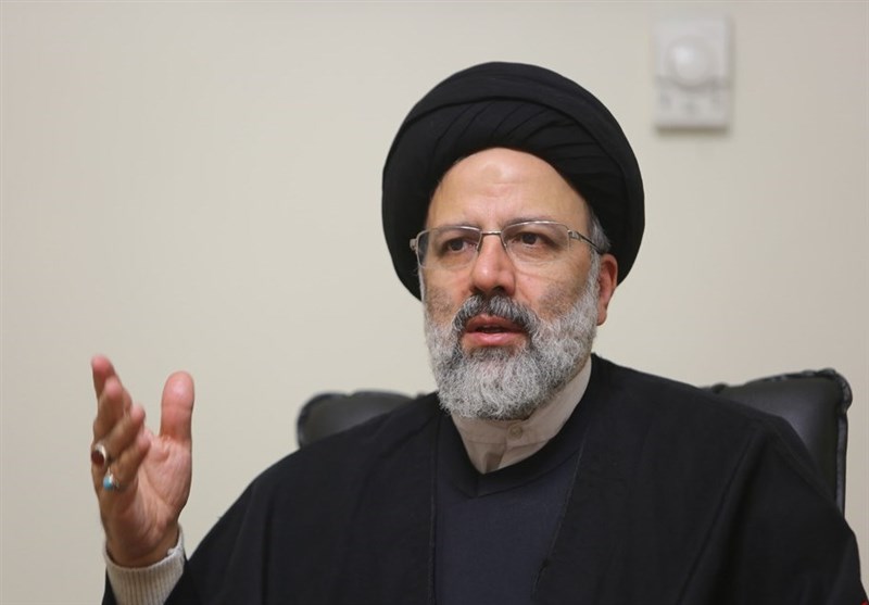 نباید معیشت ملت را معطل لبخند امروز یا اخم فردای بیگانگان بگذاریم