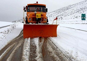 مشارکت بیش از هزار راهدار در طرح زمستانه جاده‌های فارس