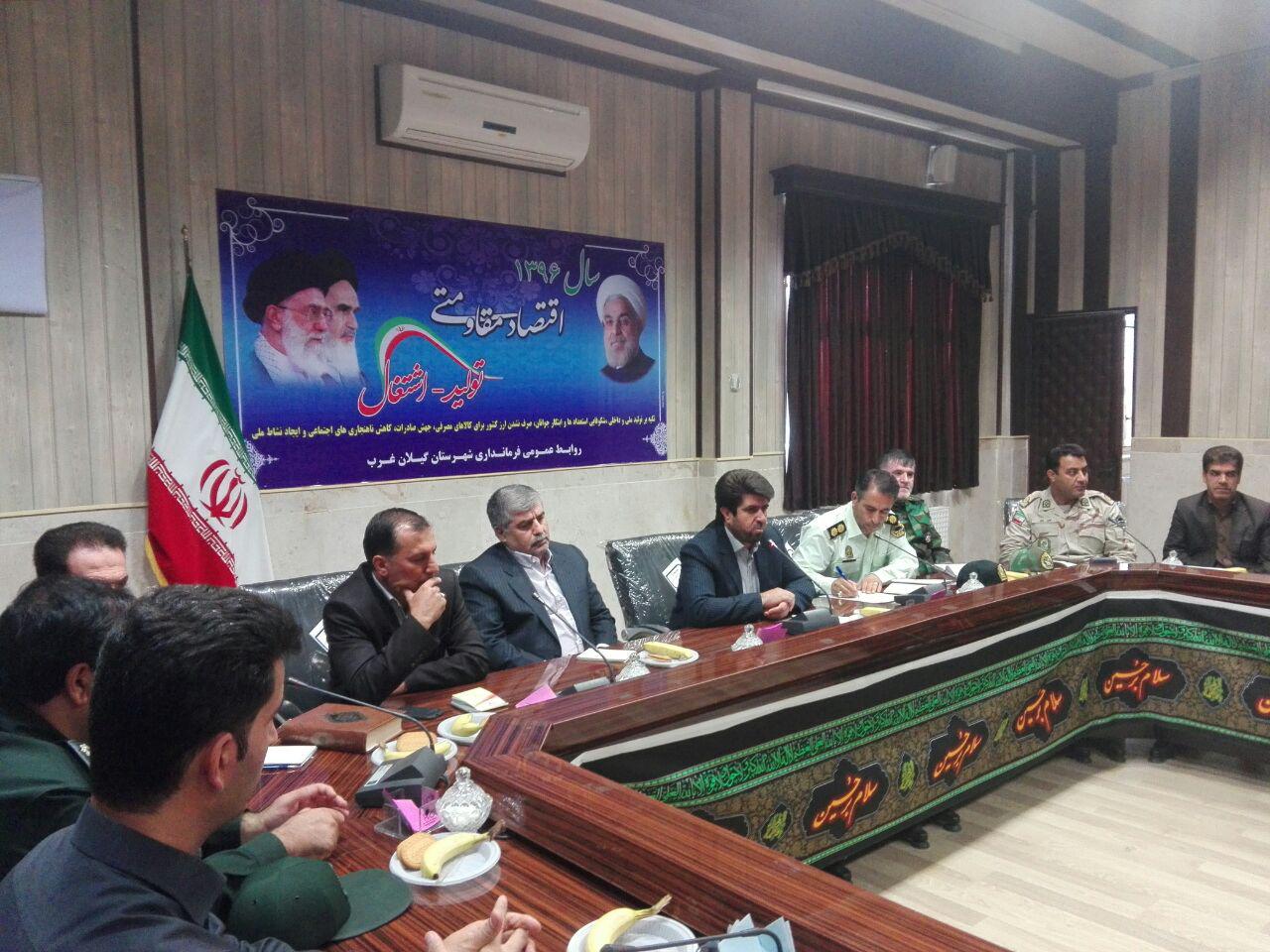 عشایر در پاسداری از مرزهای نظام مقدس جمهوری اسلامی ایران نقش تاثیرگذاری دارند