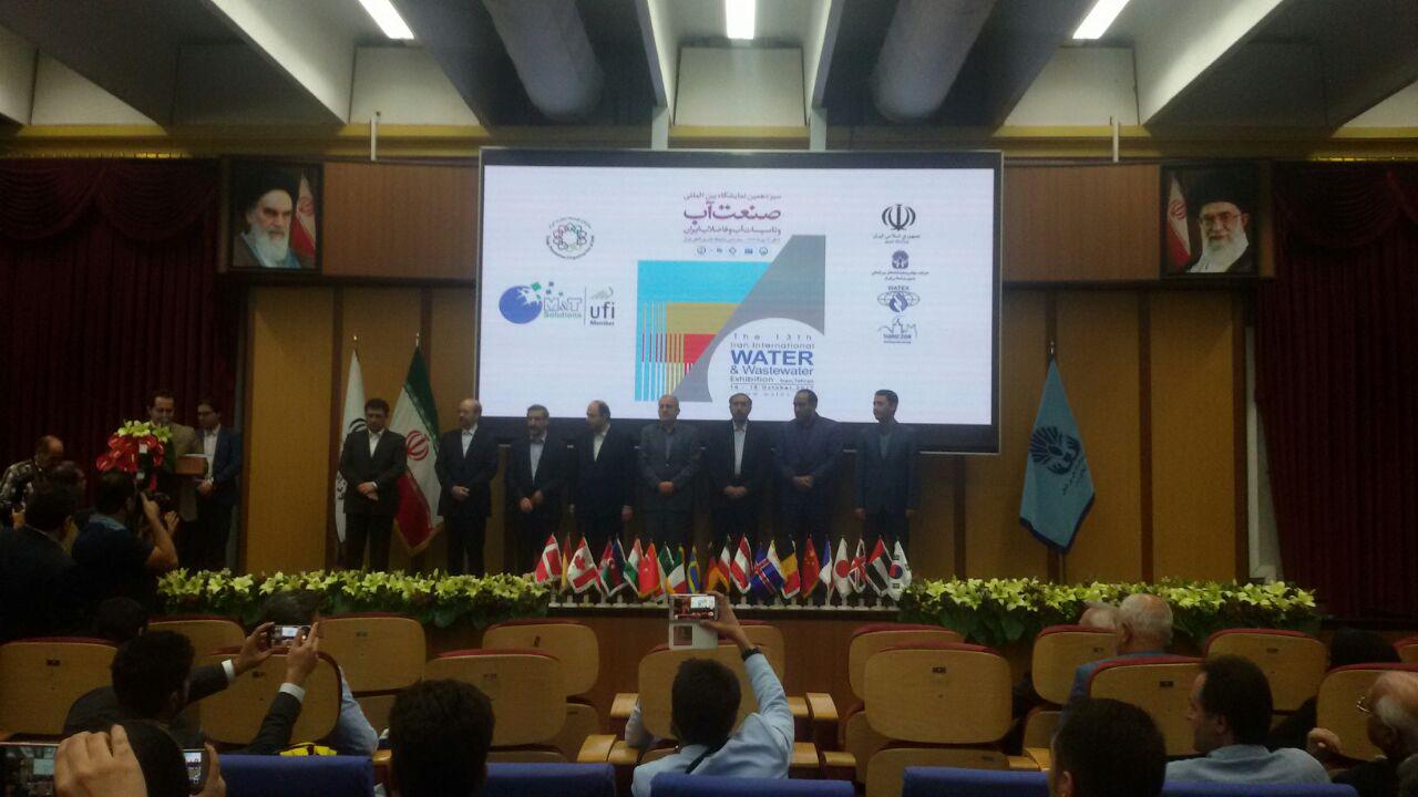 صنایع خارجی دشمن ما نیستند،رقیب ما هستند