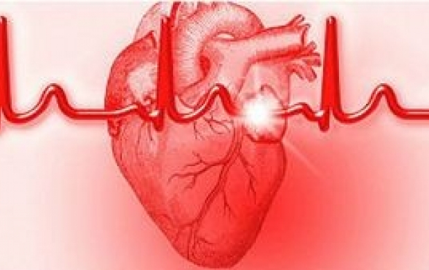 مرگ ناگهانی بازیکن فوتبال وسط بازی + فیلم