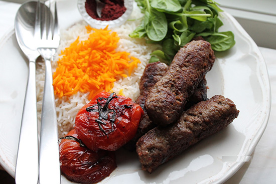 طرز تهیه کباب لقمه زعفرانی+عکس
