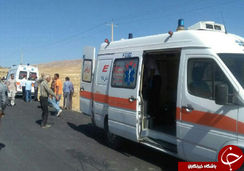 ۴ مصدوم در واژگونی پژو 405 + تصاویر ۴ مصدوم در واژگونی پژو 405 + تصاویر