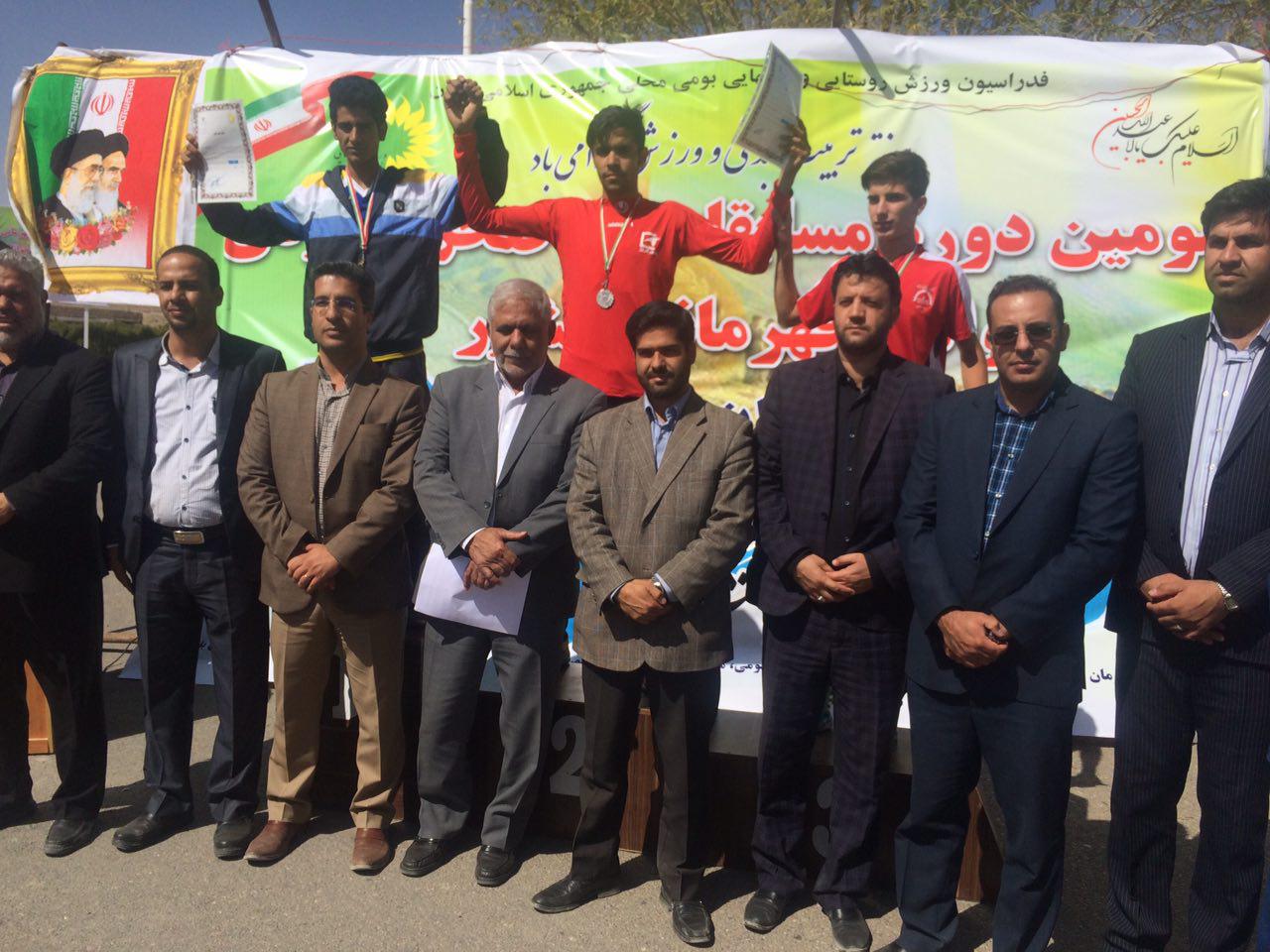 دونده بافتی قهرمان مسابقات دو صحرانوردی جوانان کشور