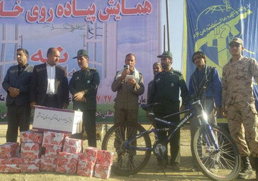 برگزاری همایش پیاده&zwnj;روی خانوادگی در روستای &laquo;توه&lrm;خشکه&raquo; + تصاویر