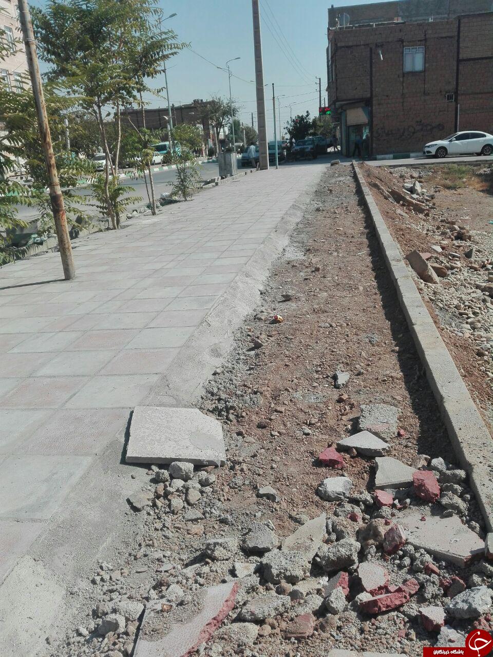 تصاویری از وضعیت نامناسب پیادهروها در قرونآباد تصاویری از وضعیت نامناسب پیادهروها در قرونآباد