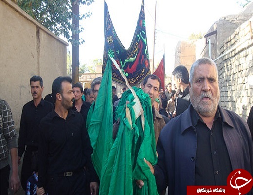 محله گردی آیین سنتی عزاداری در مهریز+تصویر