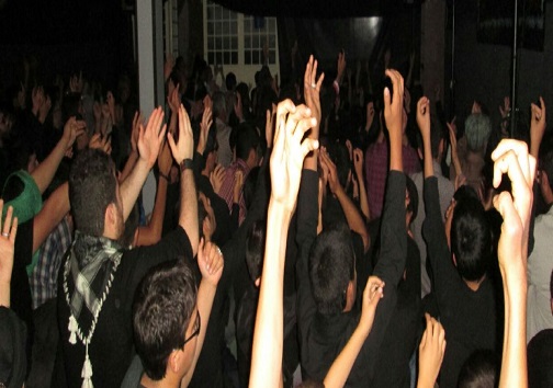 مداحان الگوهای جامعه هستند
