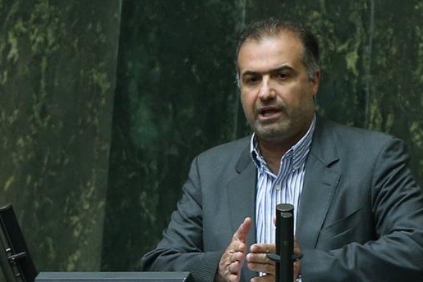 اقدام عجولانه  آمریکا درباره  تمدید ممنوعیت مهاجرت شهروندان ایرانی به این کشور با پاسخ متقابل ایران مواجه خواهد شد