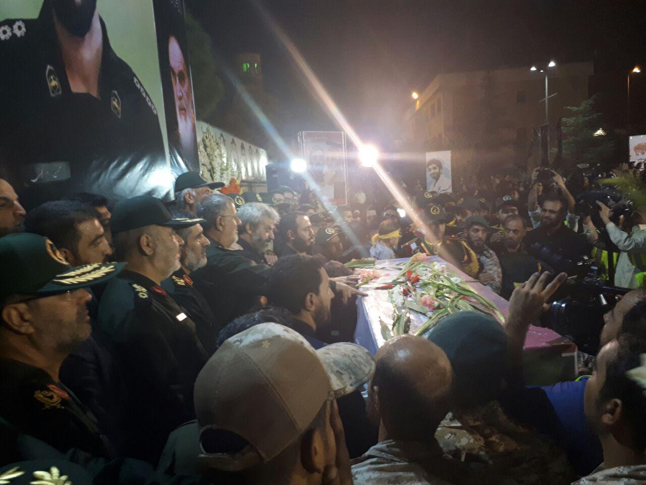 پیکر مطهر شهید مدافع حرم محسن حججی وارد تهران شد+تصاویر پیکر مطهر شهید مدافع حرم محسن حججی وارد تهران شد+تصاویر