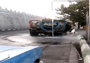 هدررفت آب شرب در نظام‌آباد + فیلم
