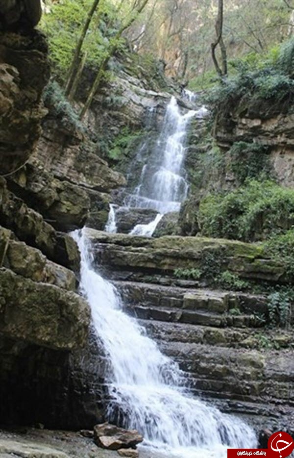 نمایی دیدنی از زیبا&zwnj;ترین آبشار پلکانی در ایران + تصاویر