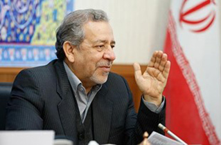 نرخ بیسوادی عشایر باید به متوسط استان اصفهان نزدیک شود