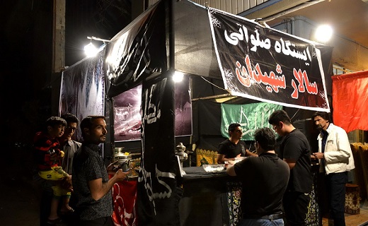 عشق و ارادت جوانان به امام حسین(ع) مثال زدنی است