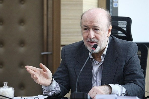 افتخاری: محروميتی باشگاه استقلال را تهديد نمی كند