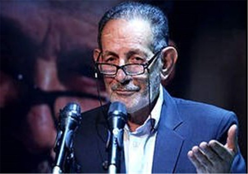 شاعر فارسی از 68 سال شعرسرایی در عرصه دفاع مقدس و عاشورا می گوید.