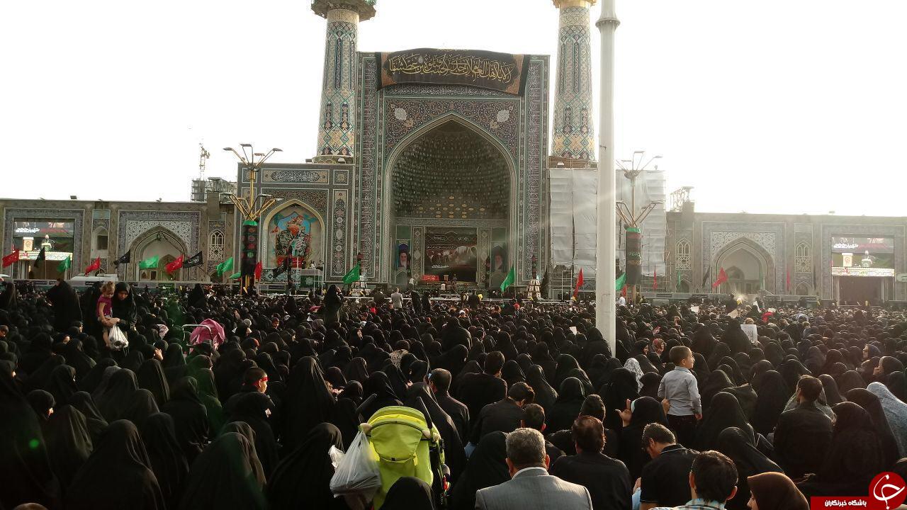مراسم وداع با پیکر مطهر شهید حججی در حرم مطهر امام رضا(ع)
