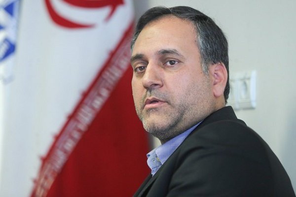 اعضای کمیسیون صنایع برای حل مشکل کارگران اراکی به رئیس چمهور نامه می&zwnj;نویسند