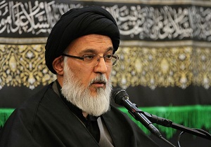 کسی که به مقام معرفت برسد، قلب او در برابر خداوند خشوع پیدا می‌کند/دلیل ترس از دیگران،عدم بندگی خداوند است