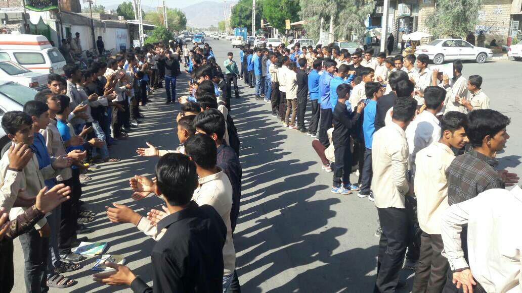 مراسم نوحه سرای وسینه زنی دانش اموزان قلعه گنجی